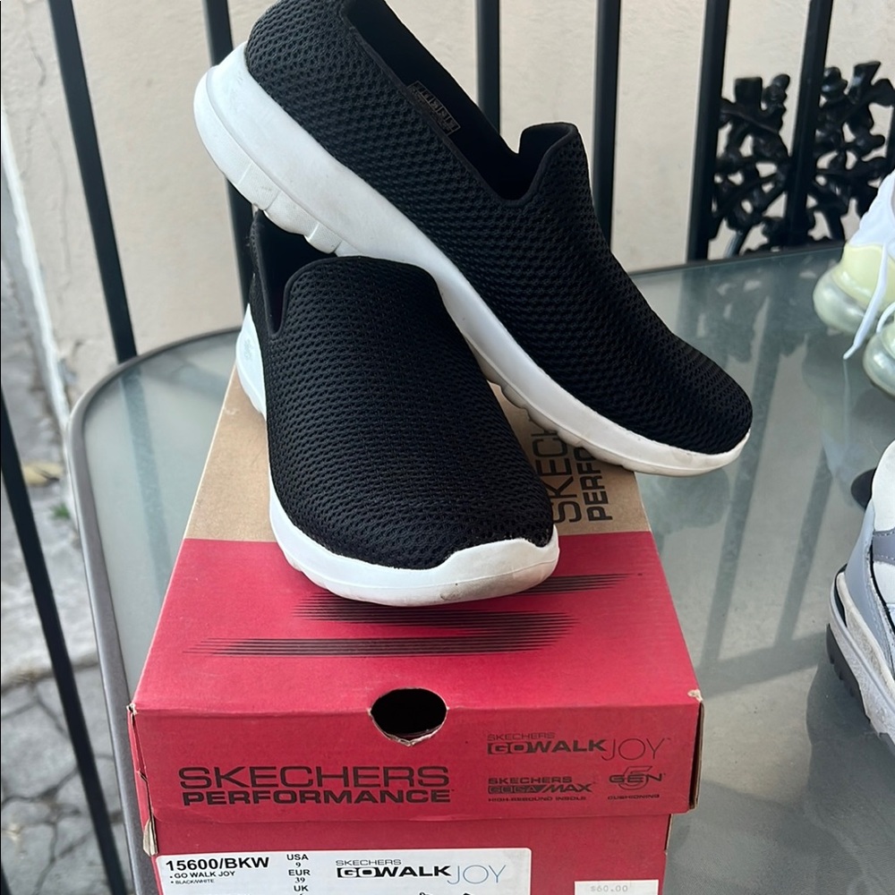 Skechers Black Slip-On Sneakers